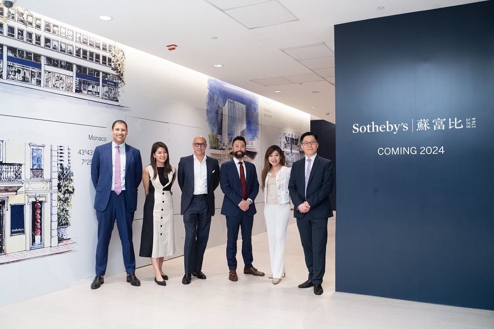 CBRE-and-Sotheby's-team-photo